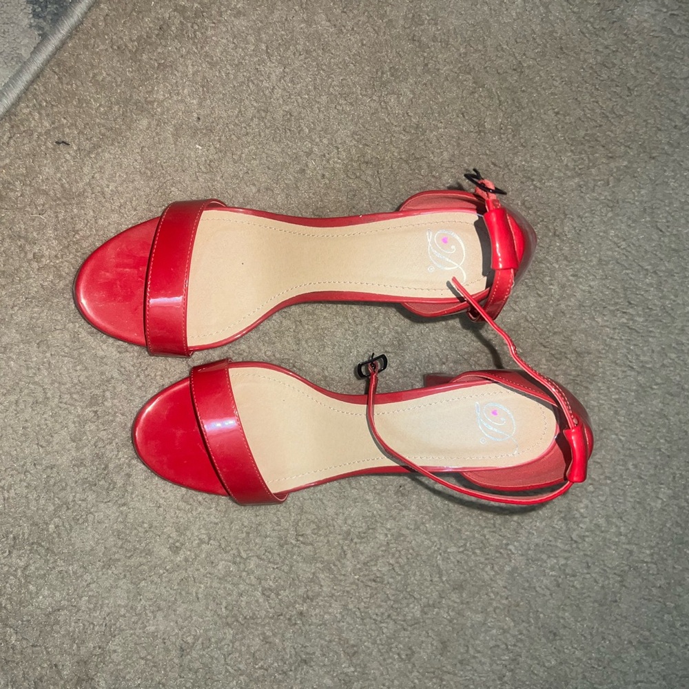 Red ankle heel